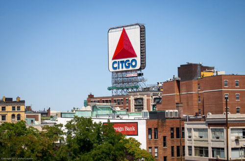 E8123002|1/1000 sec at f / 11|42 mm|ISO 400