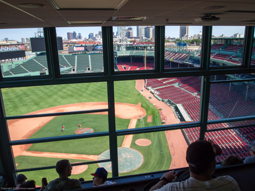 E8123012|1/320 sec at f / 8.0|14 mm|ISO 400